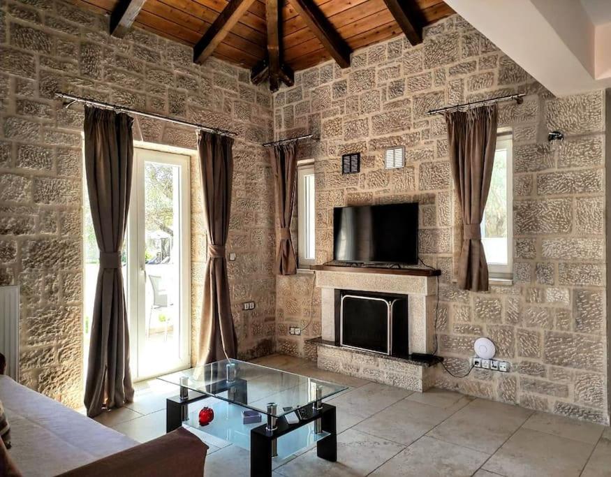 Villa *Drosia*/5' From Town & Sea/Mountain View Frínion Zewnętrze zdjęcie
